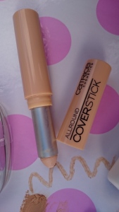 Catrice cover stick :) 